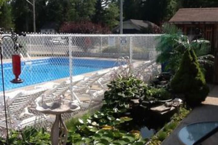 Pool 9 of 10