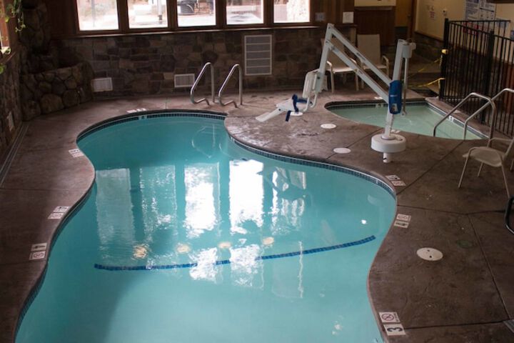 Pool 41 of 67