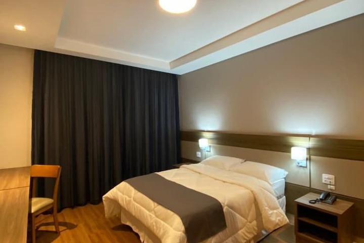 Room 11 of 35