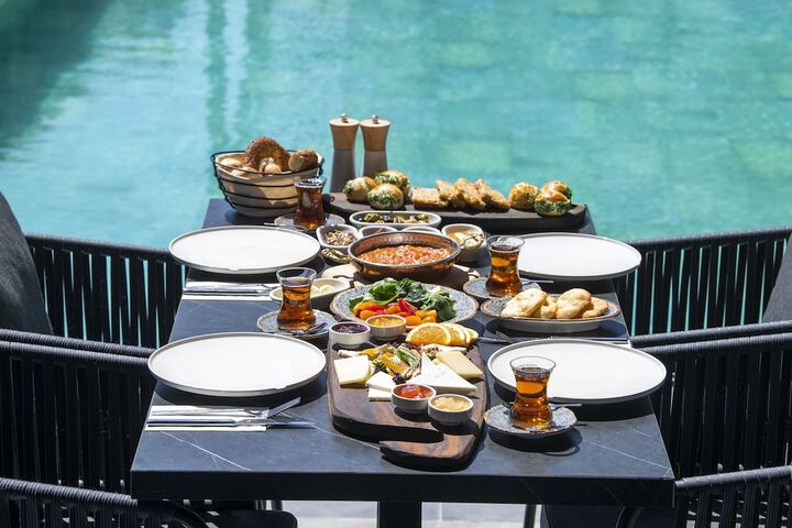 Breakfast/Coffee Service 134 of 201