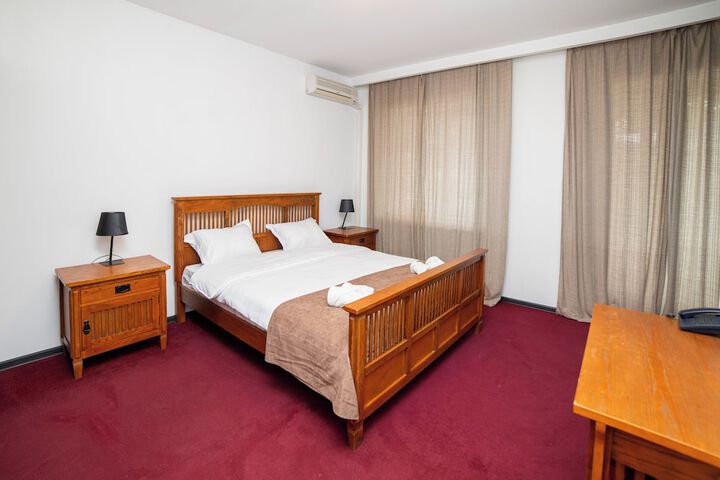 Room 3 of 26