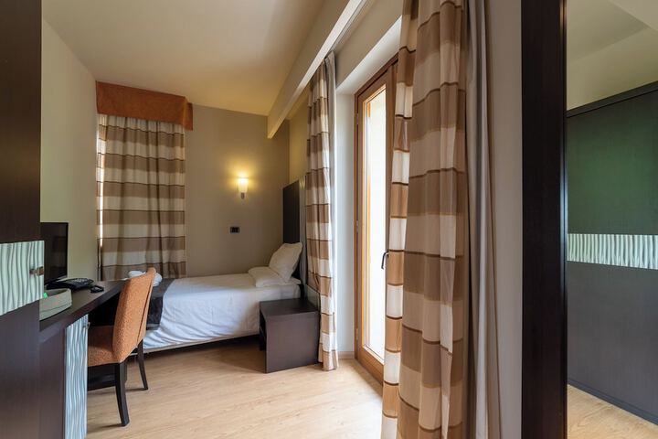 Room 20 of 52
