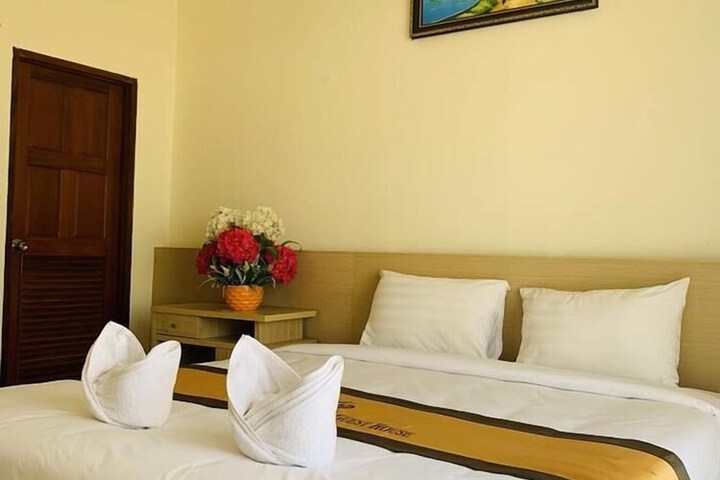 Room 14 of 49
