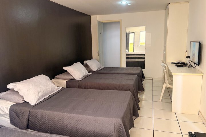 Room 6 of 51