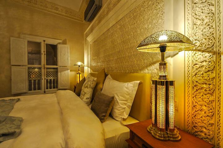 Room 7 of 28