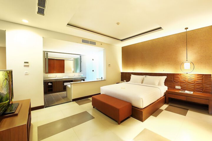 Room 5 of 41