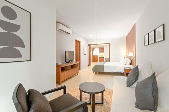 Room 14 of 121