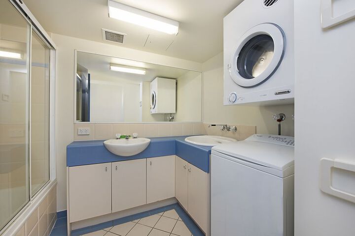 Room 16 of 29