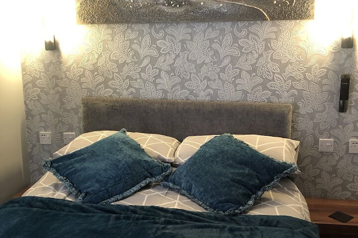 Room 7 of 30