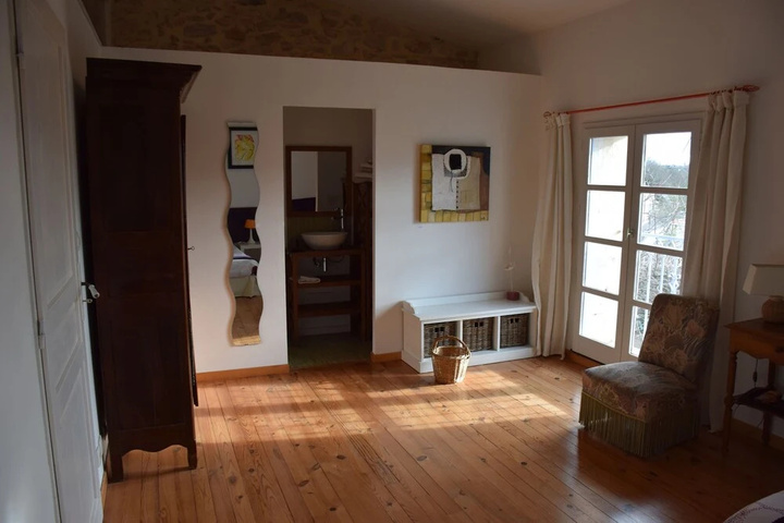Room 3 of 13