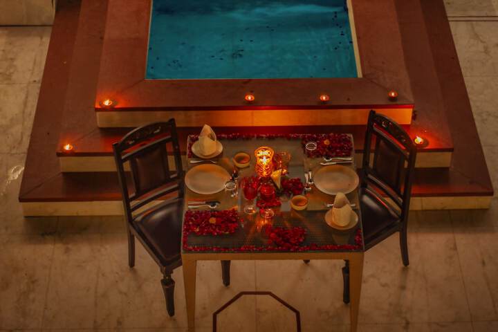 Dining 40 of 55