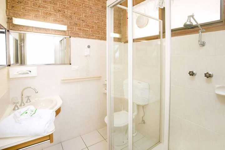 Room 14 of 19