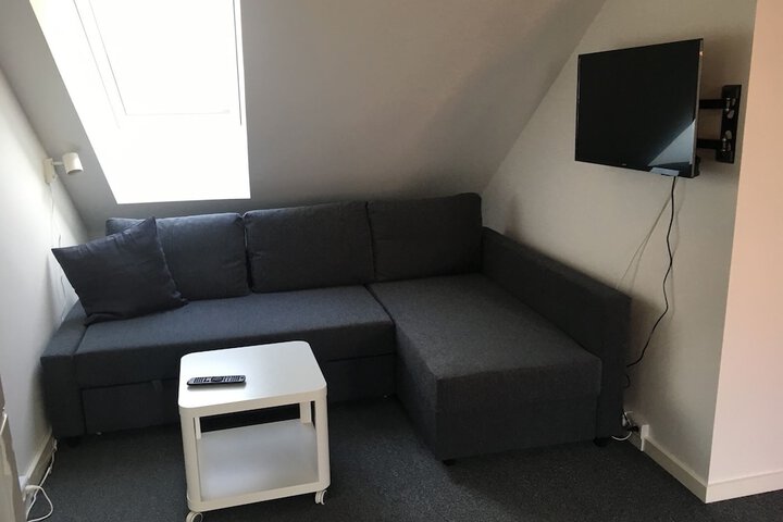 Room 33 of 59