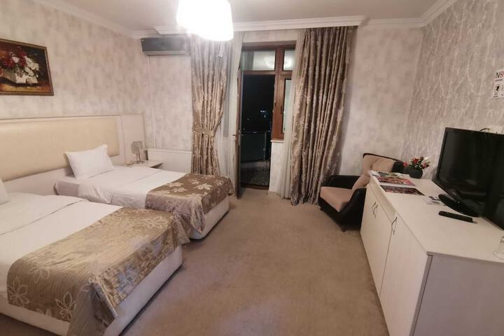 Room 9 of 52