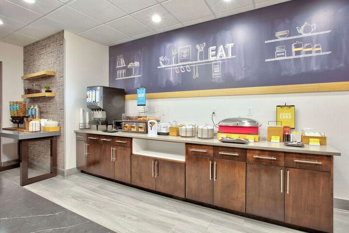 Breakfast/Coffee Service 20 of 29