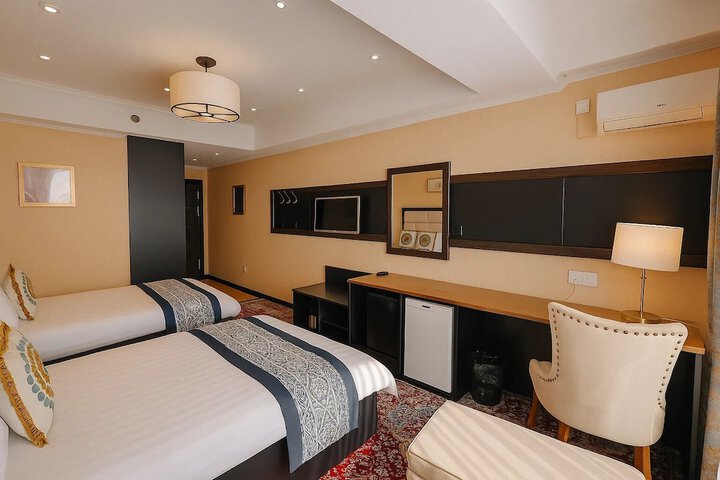 Room 18 of 35