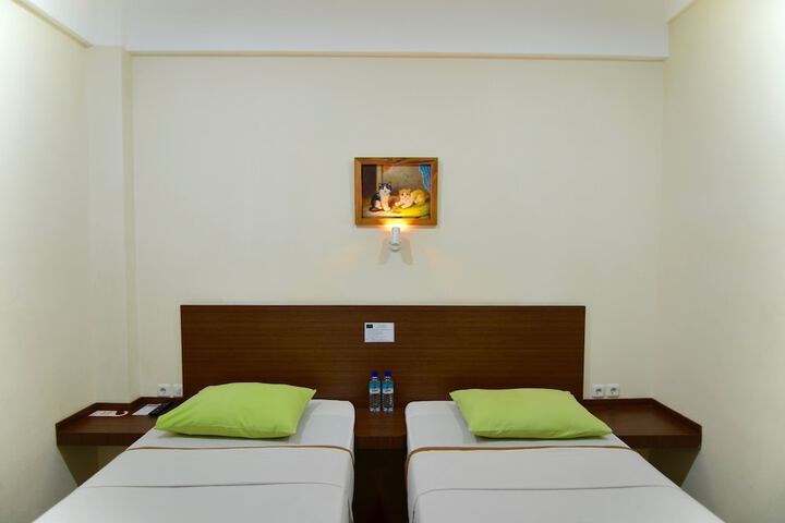 Room 10 of 43