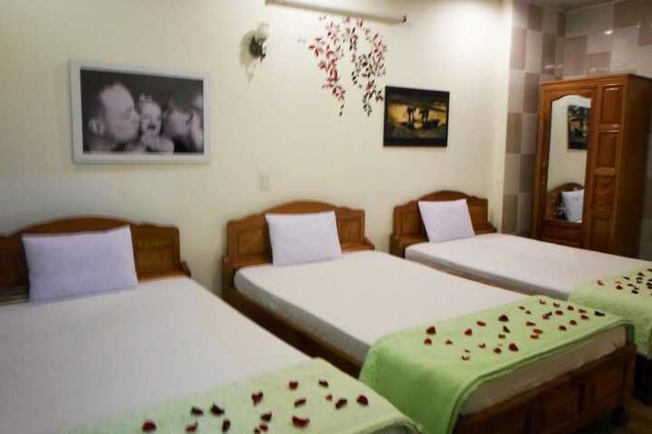 Room 7 of 37