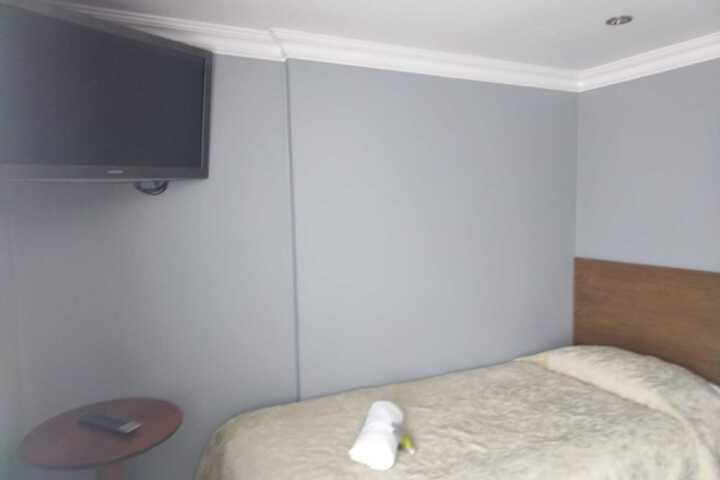 Room 41 of 283