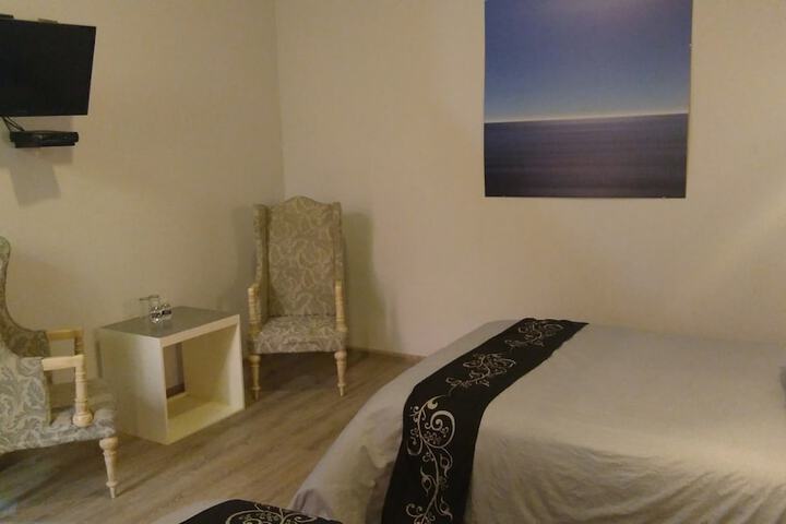 Room 6 of 59