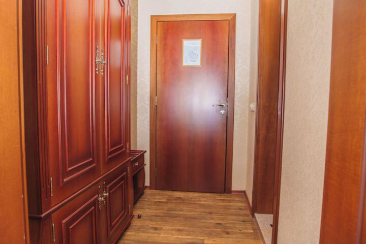 Room 15 of 97