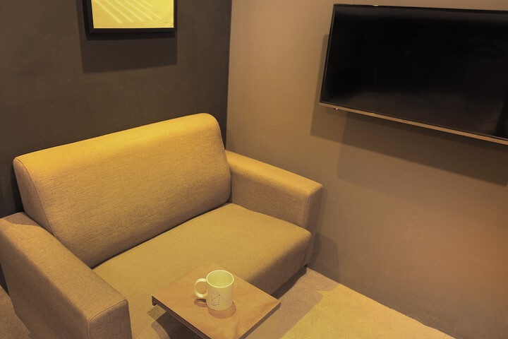 Room 5 of 44