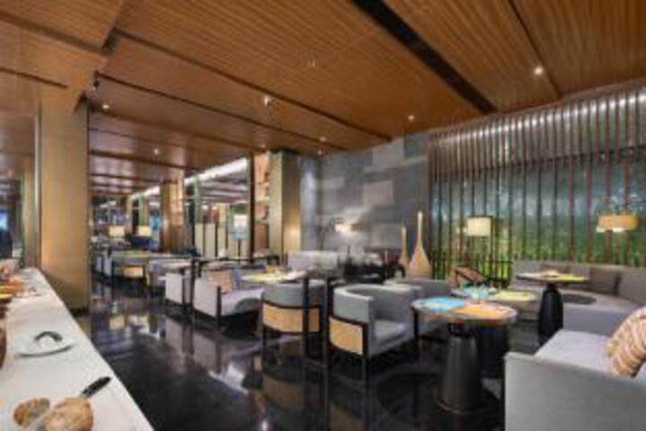 Dining 2 of 23
