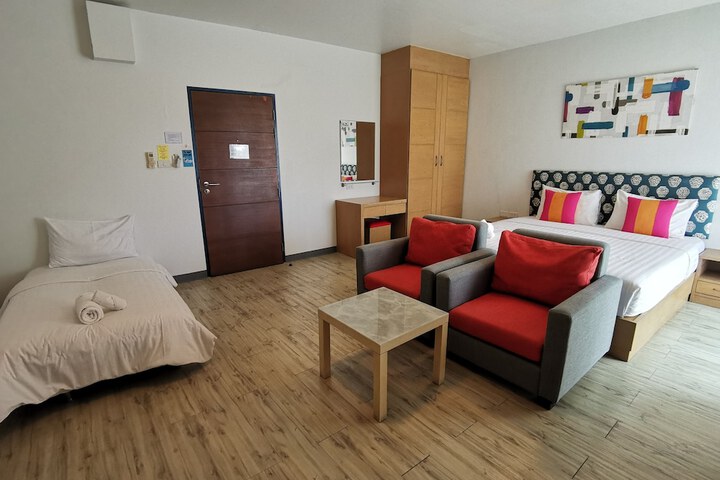 Room 18 of 34