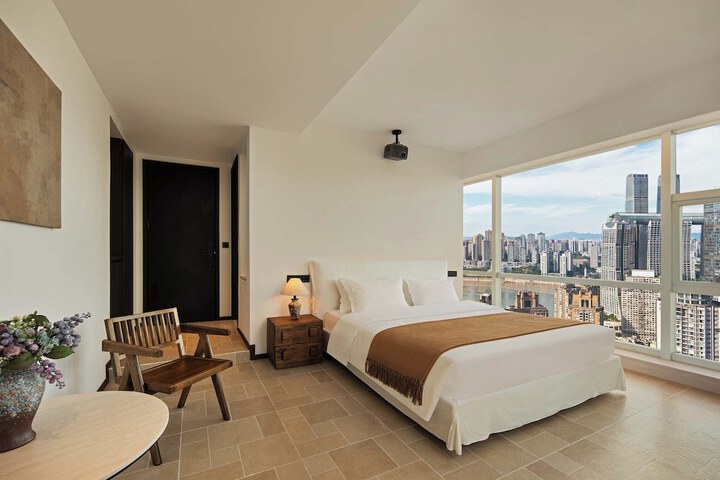 Room 60 of 112