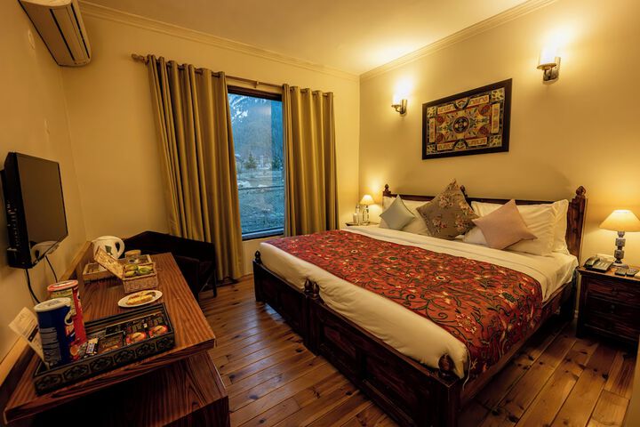 Room 2 of 20