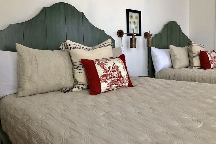 Room 15 of 130