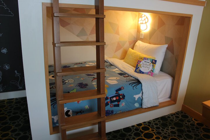 Room 41 of 135
