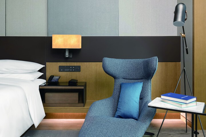 Room 4 of 34