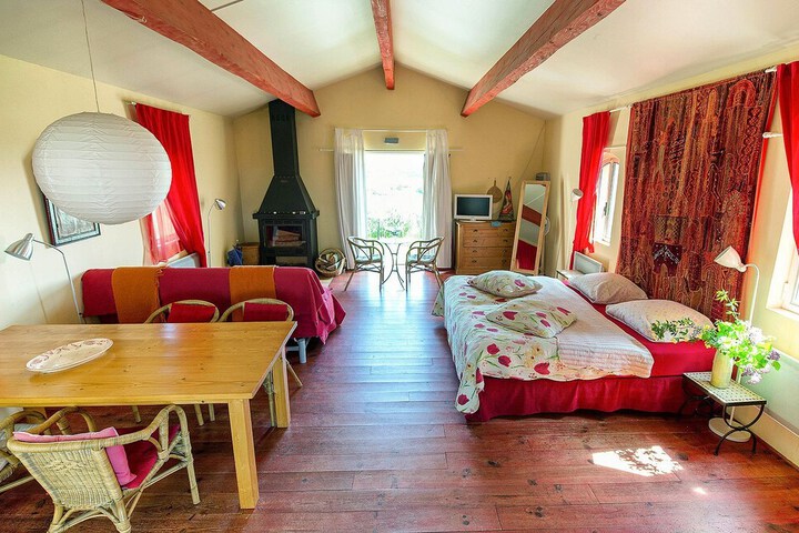 Room 7 of 52