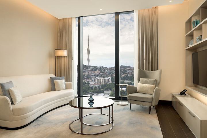 Room 52 of 107
