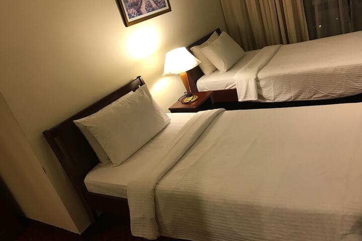 Room 12 of 71