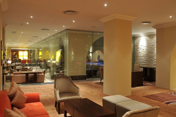 Hotel Interior 16 of 193