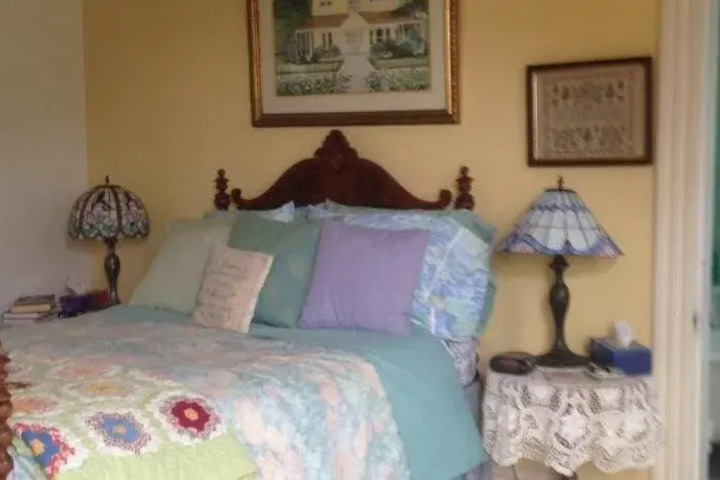 BLOOMING GARDEN INN