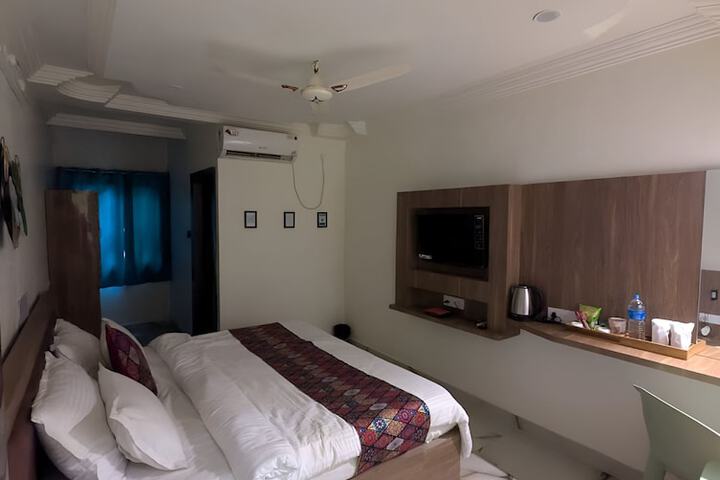 Room 4 of 22