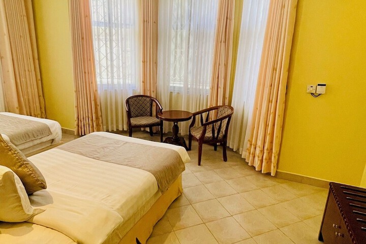 Room 7 of 27
