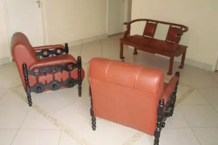 Room 8 of 10