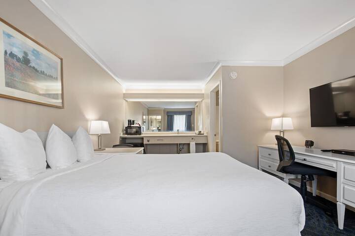 Room 5 of 42