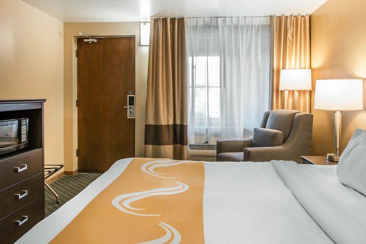 Room 6 of 36