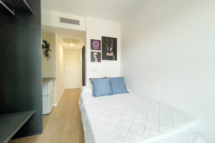 Room 14 of 15