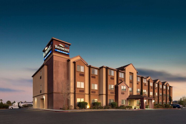 Hotel 32 of 32