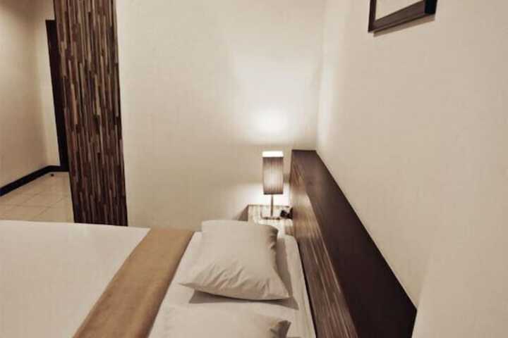 Room 20 of 48