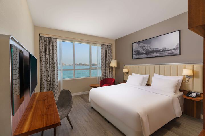Room 45 of 268