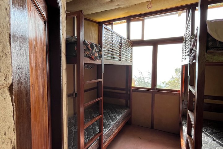 Room 28 of 123