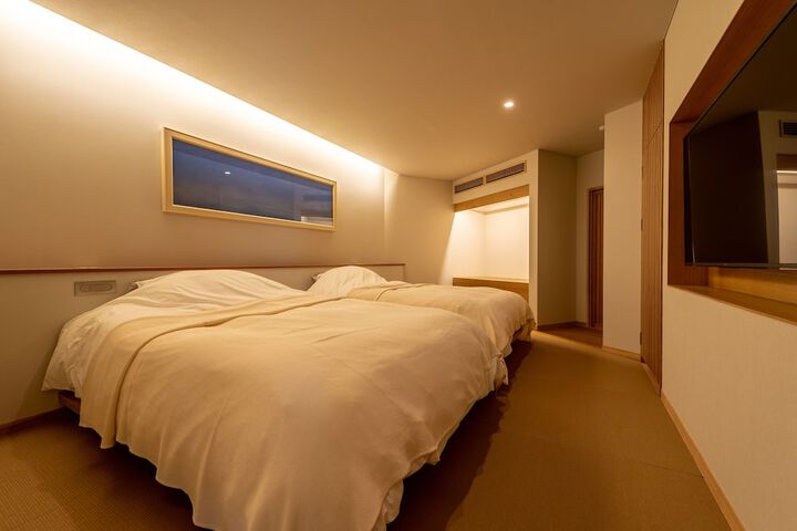 Room 9 of 68
