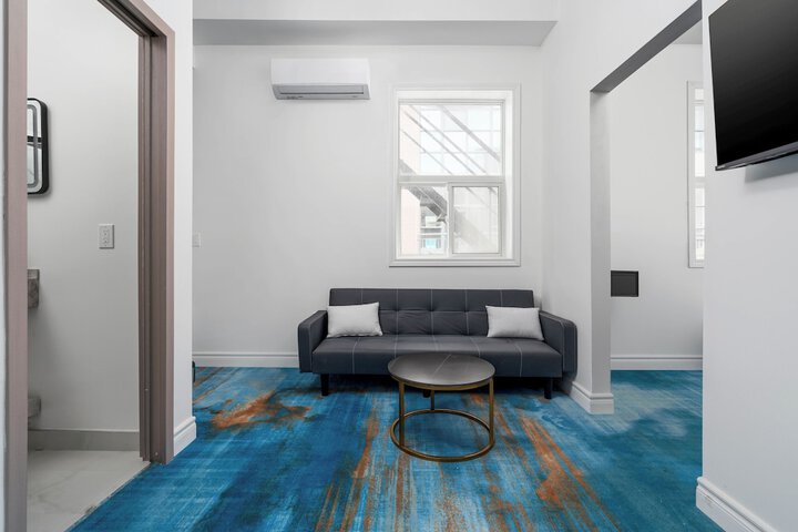 Room 26 of 42